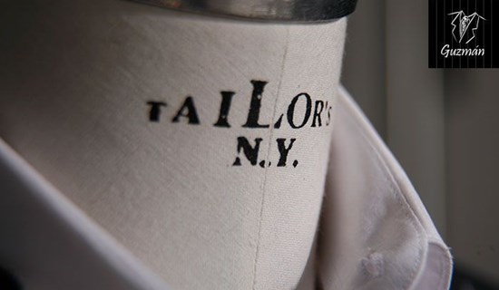 TRAJES DE NOVIO PARA BODAS EN LA PLAYA