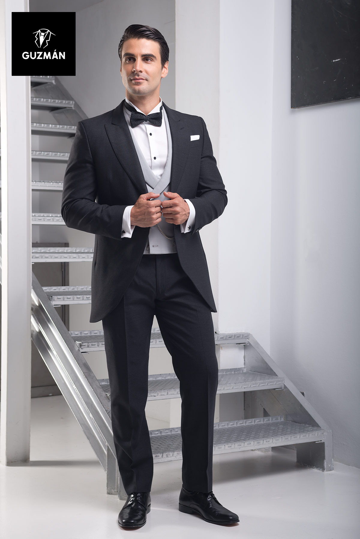 Traje de sales novio medieval